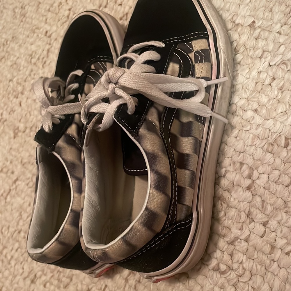 Checkered Vans - Picture 2 of 5